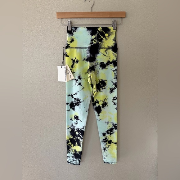NWT Electric & Rose Women’s Venice Leggings Tie-Dye Black, Yellow, Aqua Blue XS - Picture 6 of 7